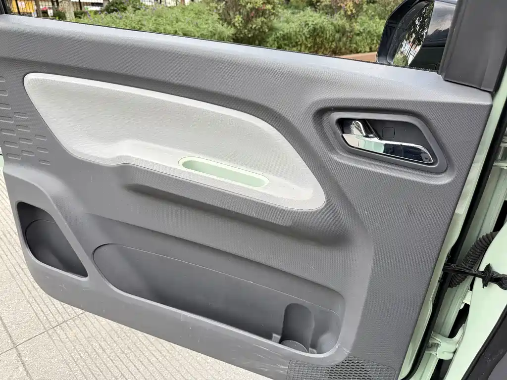 Wuling MINIEV — миниатюра 17