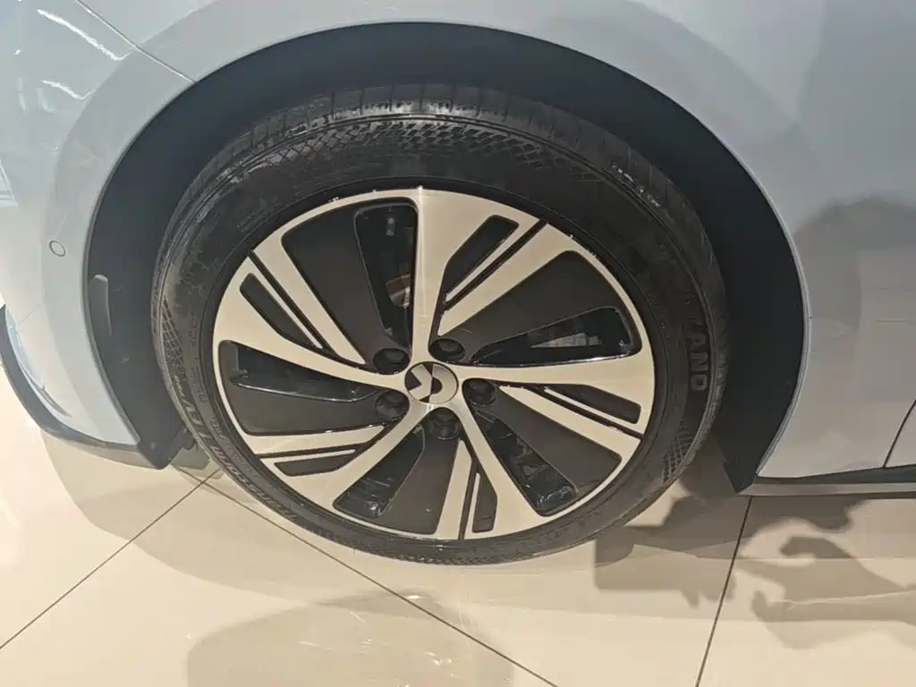 NIO ET5 — миниатюра 23