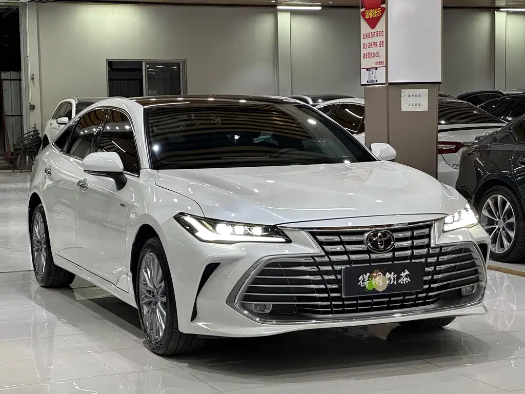 Toyota Avalon — миниатюра 3