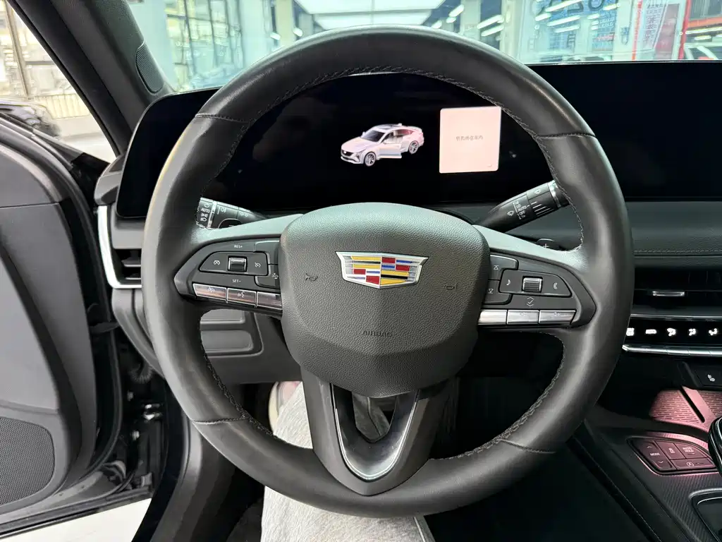 Cadillac CT5 — миниатюра 5