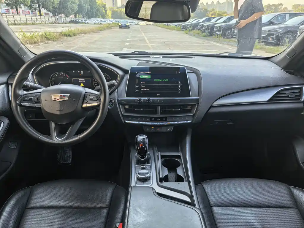 Cadillac CT5 — миниатюра 7