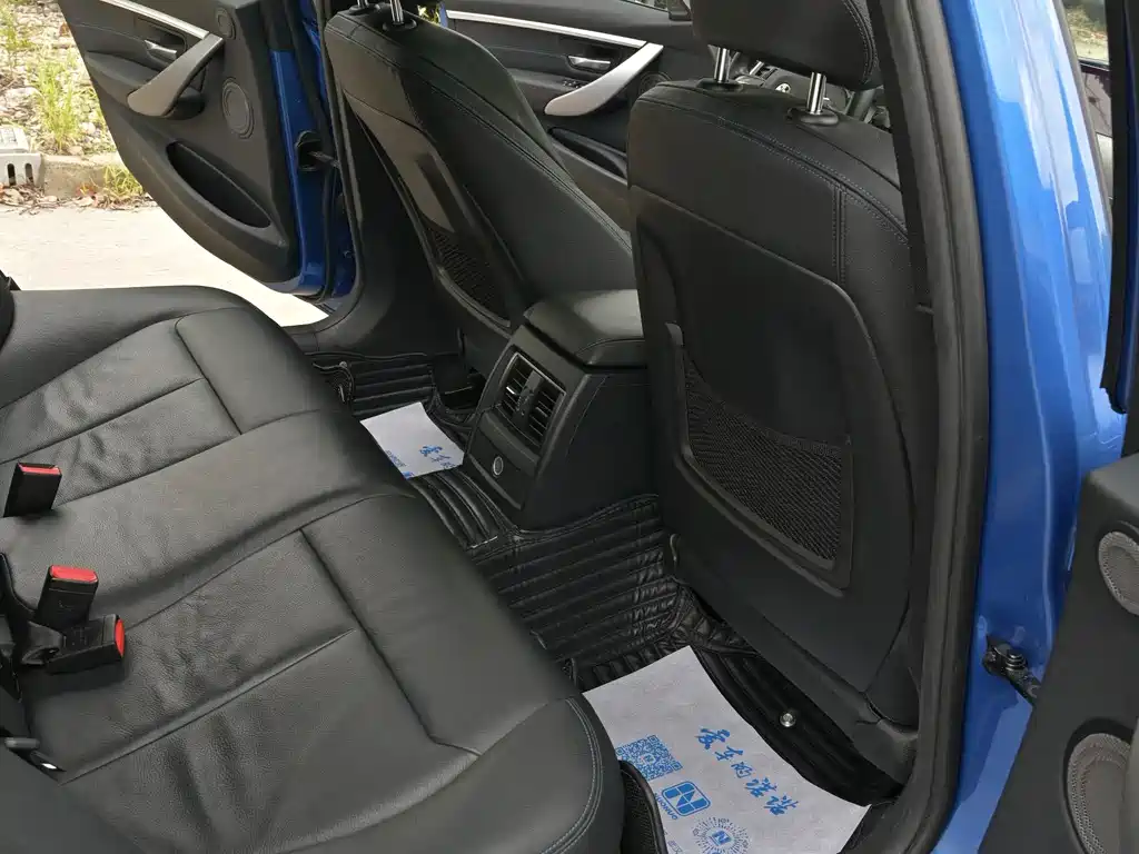 BMW 3 Series — миниатюра 16