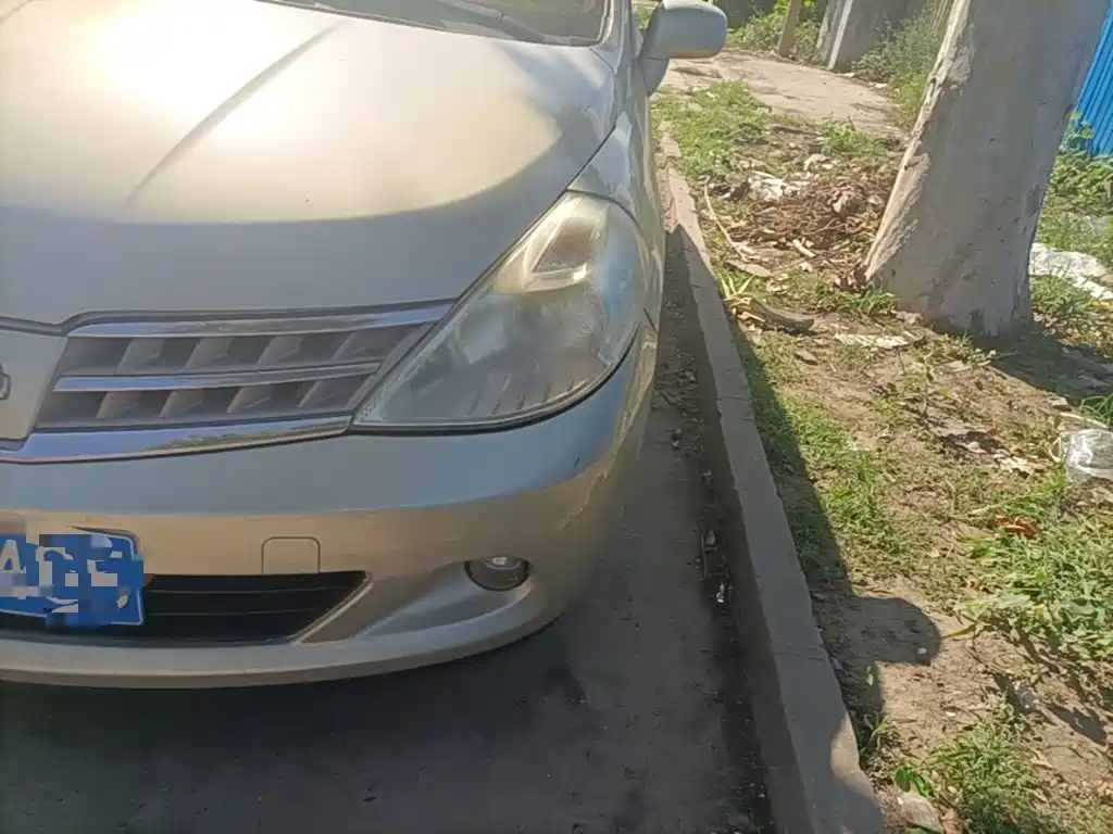 Nissan Tiida — миниатюра 24
