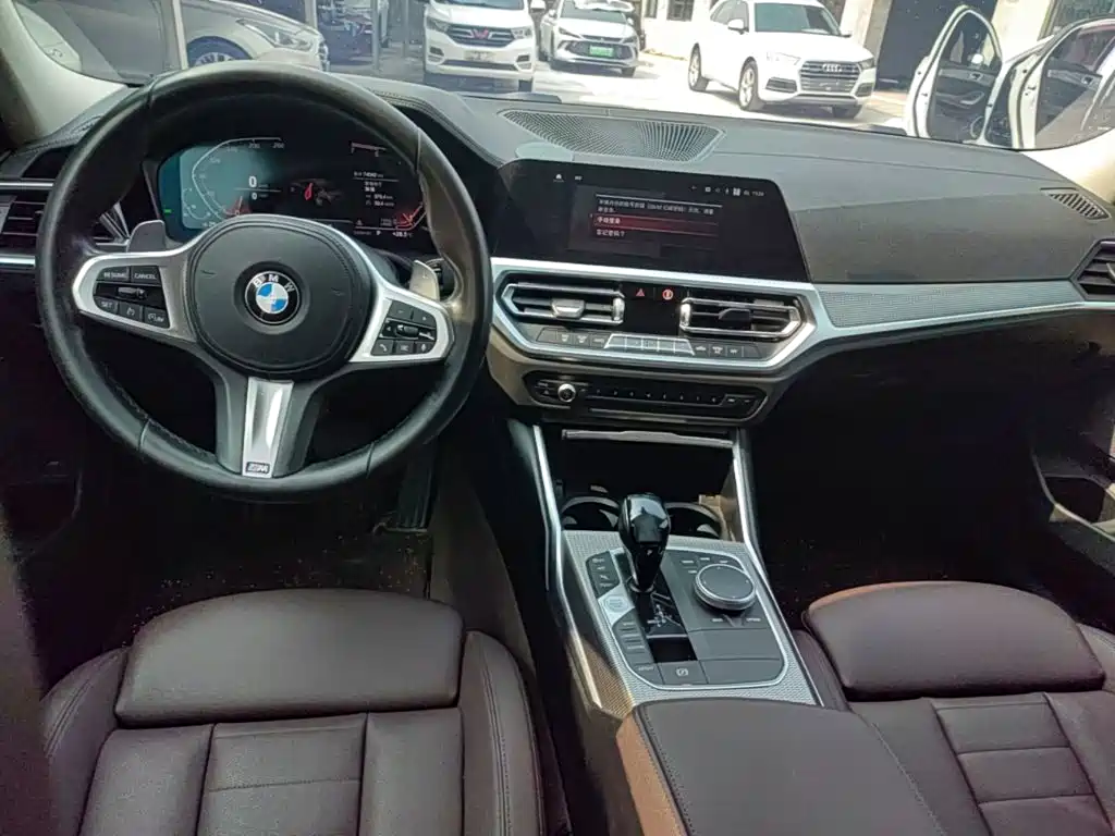 BMW 3 Series — миниатюра 10