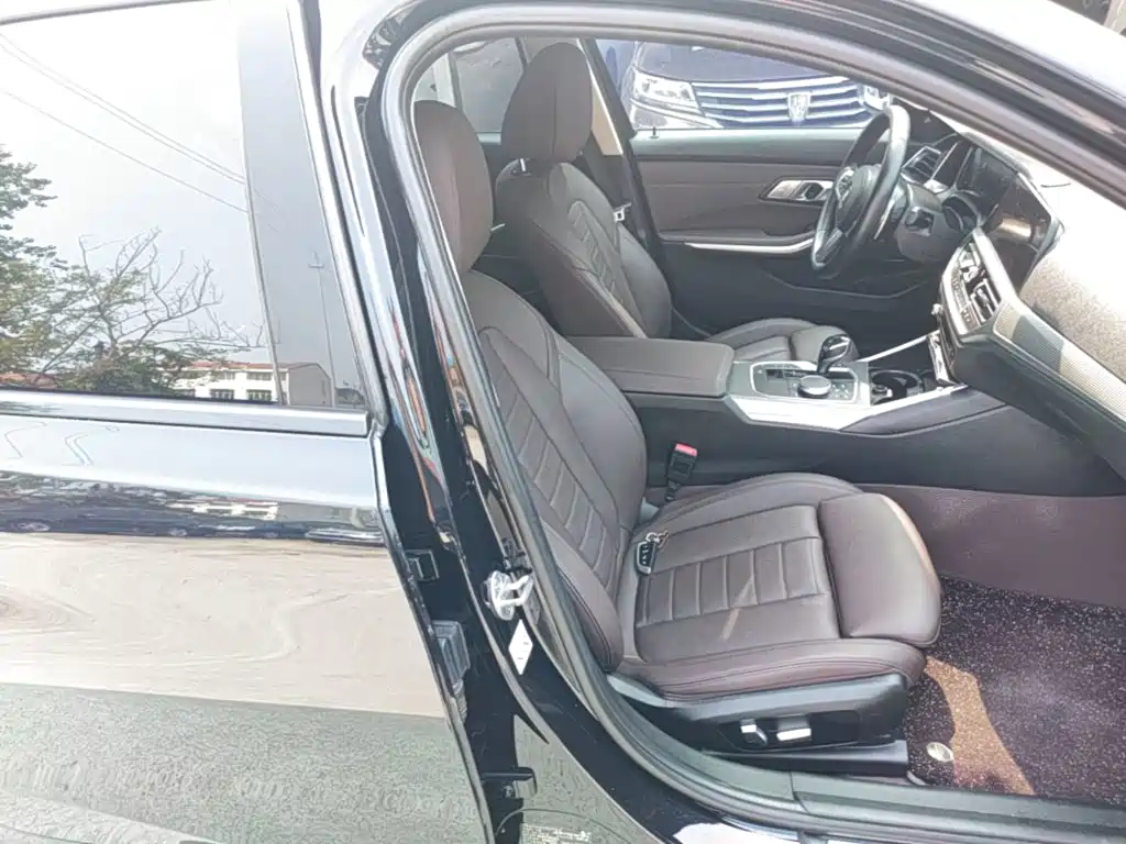 BMW 3 Series — миниатюра 25
