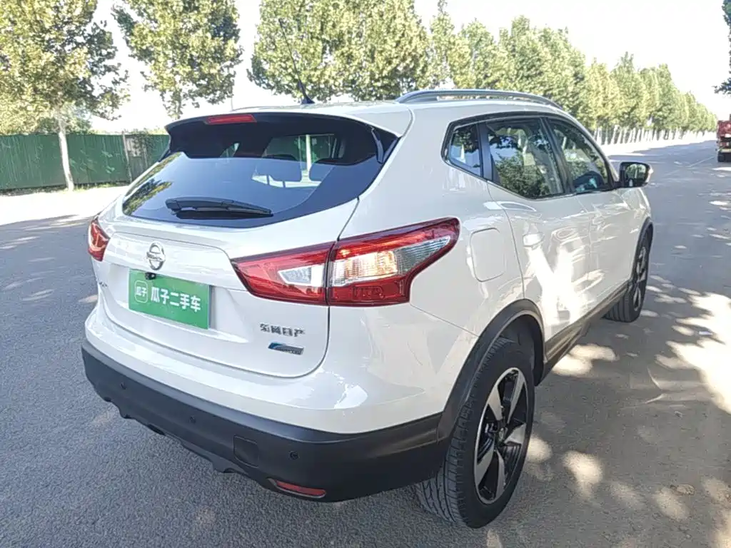 Nissan Qashqai — миниатюра 7
