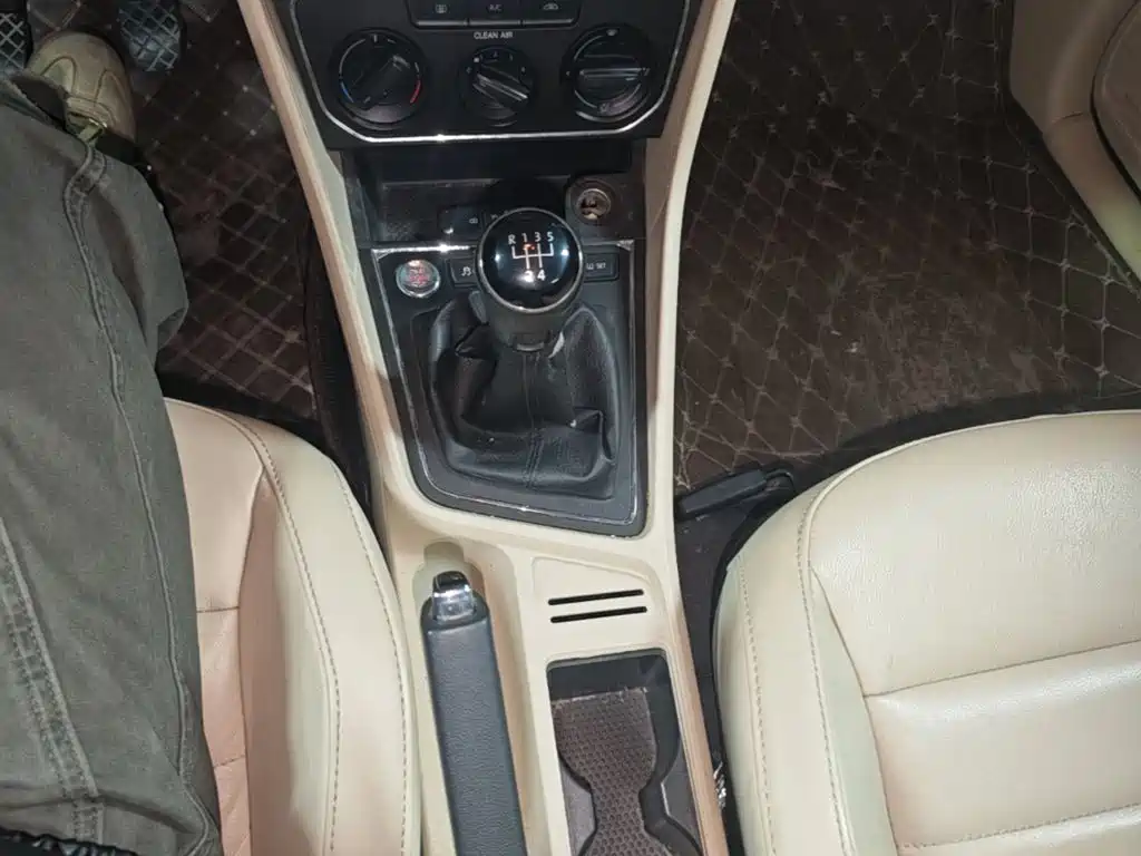 Volkswagen Lavida — миниатюра 19