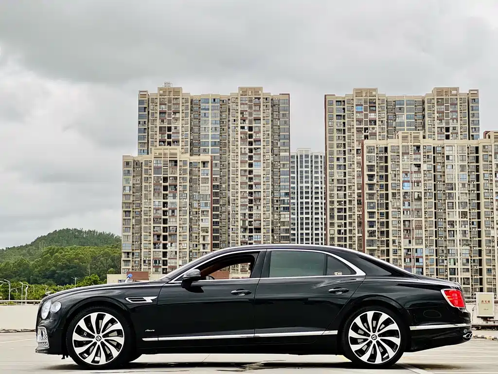 Bentley Flying Spur — миниатюра 14