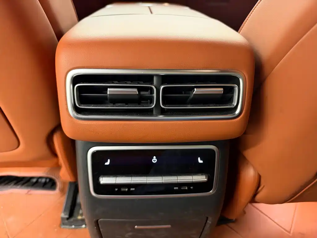 Li Auto Li L7 — миниатюра 11