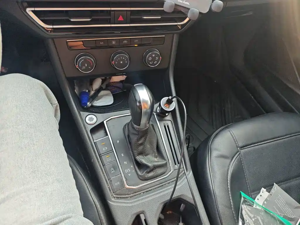 Volkswagen Lavida — миниатюра 10