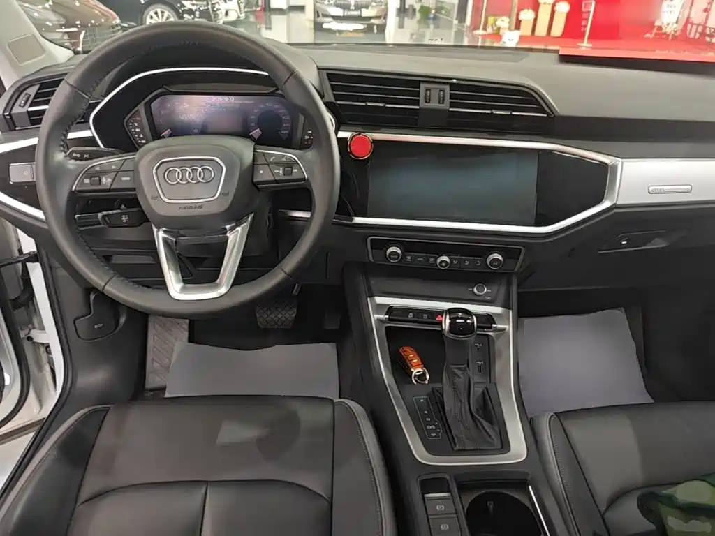 Audi Q3 — миниатюра 10