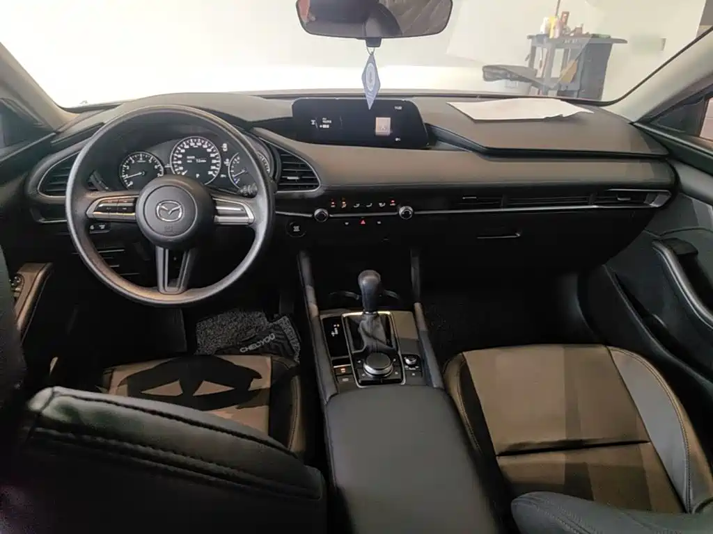 Mazda 3 Axela — миниатюра 10