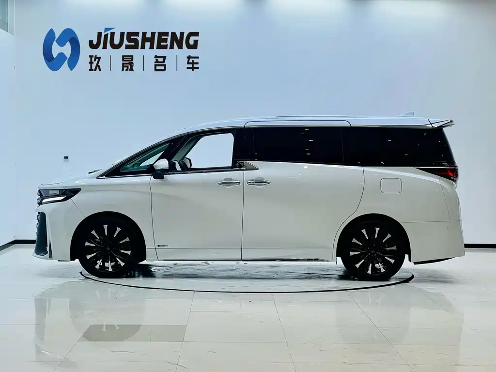 Toyota Vellfire — миниатюра 2