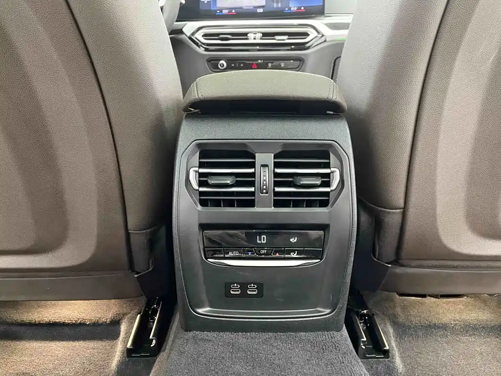 BMW 3 Series — миниатюра 14