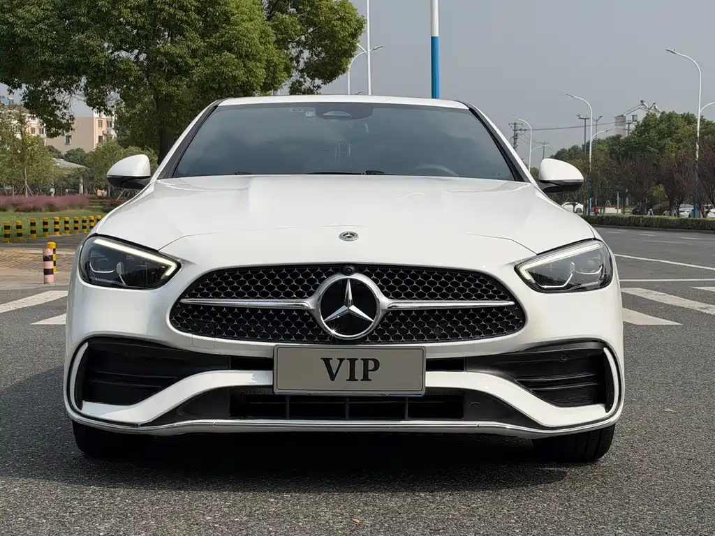 Mercedes-Benz C-Class — миниатюра 2