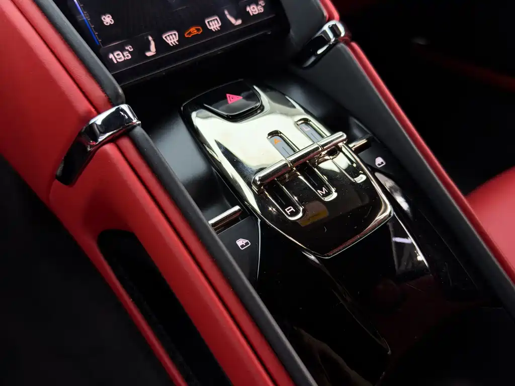 Ferrari Roma — миниатюра 24