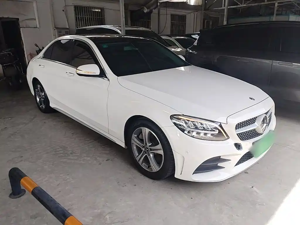 Mercedes-Benz C-Class — миниатюра 4
