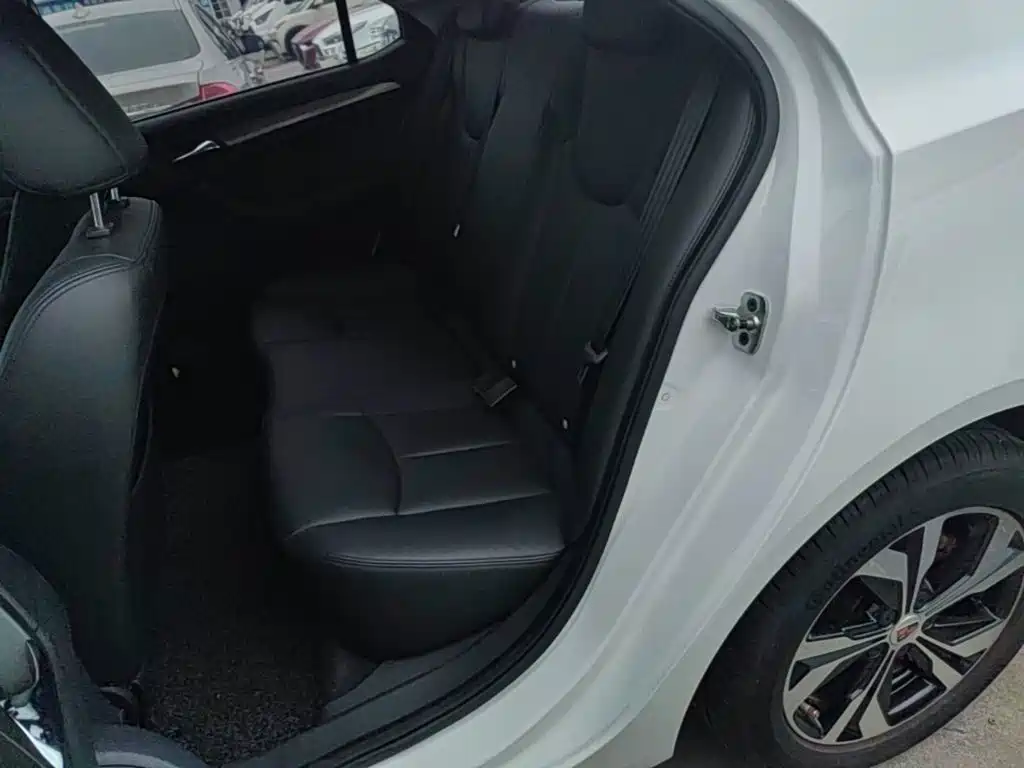 Roewe 360 — миниатюра 17