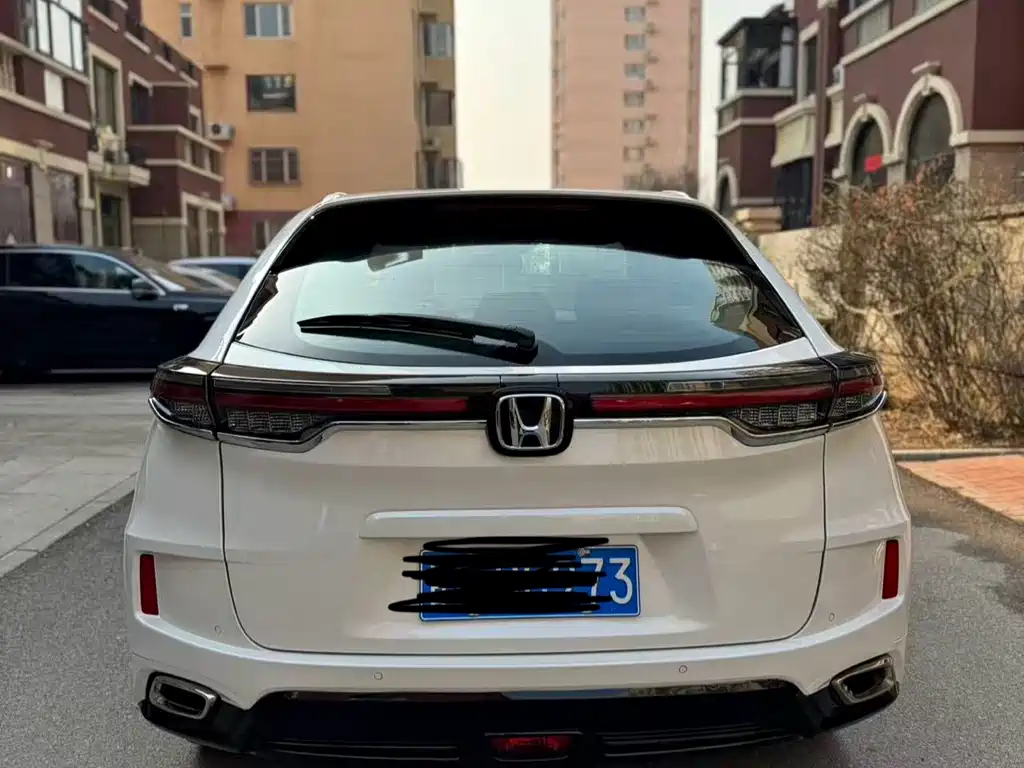 HONDA UR V