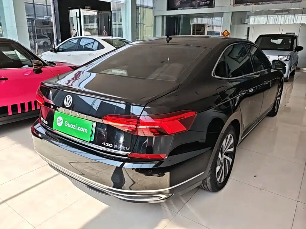 Volkswagen Passat PHEV — миниатюра 7