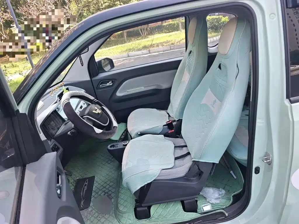 Wuling MINIEV — миниатюра 18