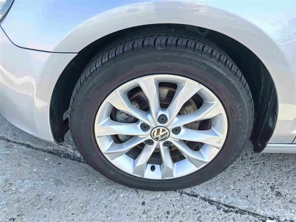 Volkswagen Golf — миниатюра 10
