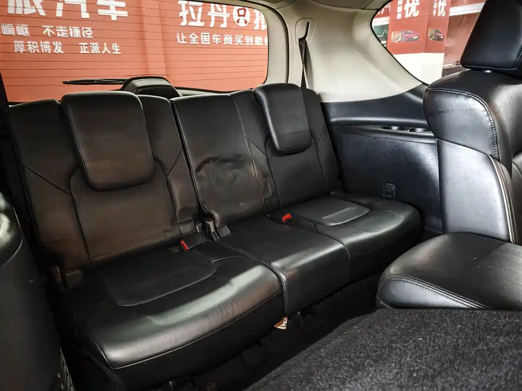 Infiniti QX80 — миниатюра 14
