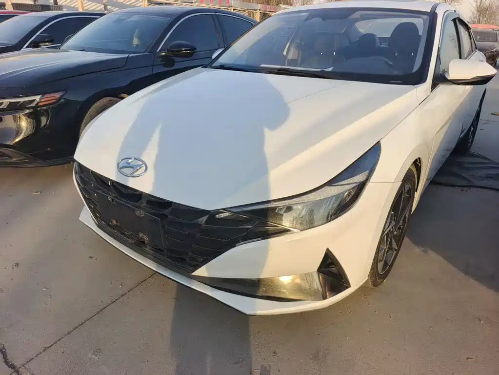 Hyundai Elantra 2021