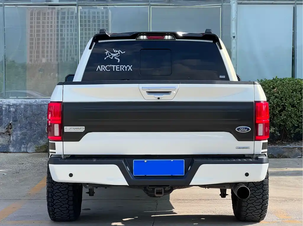 Ford F-150 Raptor — миниатюра 8
