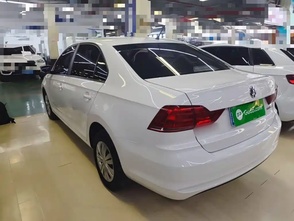 Volkswagen Santana — миниатюра 5