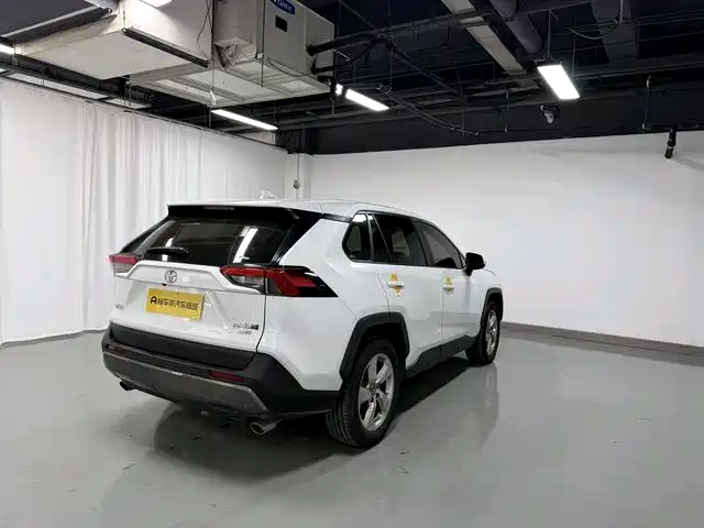TOYOTA RAV4 RONGFANG