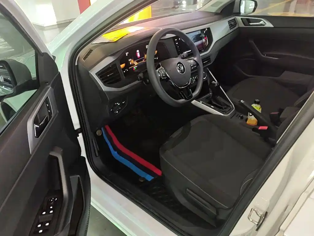 Volkswagen Polo — миниатюра 16