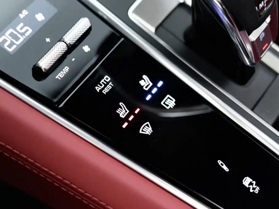 Porsche Panamera — миниатюра 30