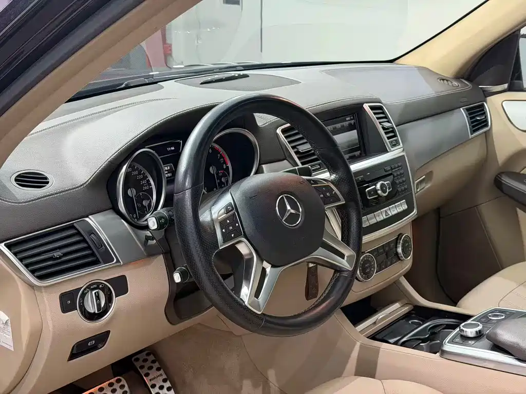 Mercedes-Benz GL 2015 GL 400 4MATIC