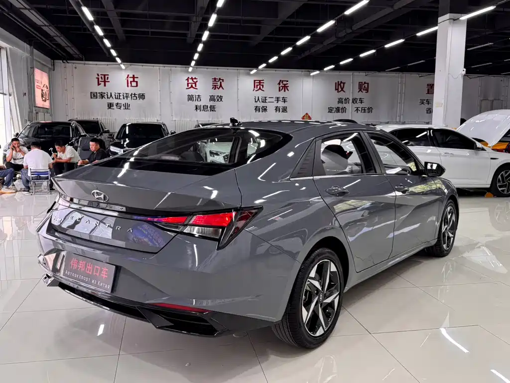 Hyundai Elantra — миниатюра 6