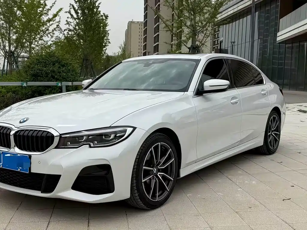 BMW 3 Series 2022