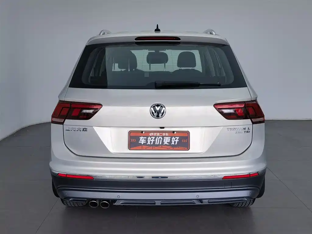 Volkswagen Tiguan L L 2018 330TSI AT Luxury