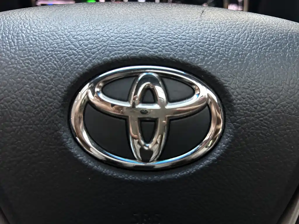 Toyota Vellfire — миниатюра 26