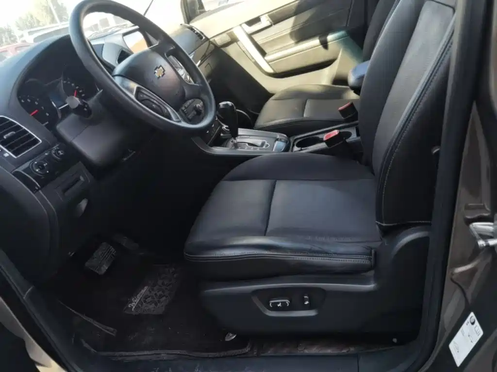 Chevrolet Captiva — миниатюра 15