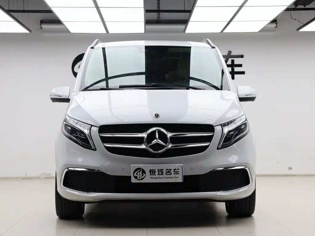 Mercedes-Benz V-Class — миниатюра 31