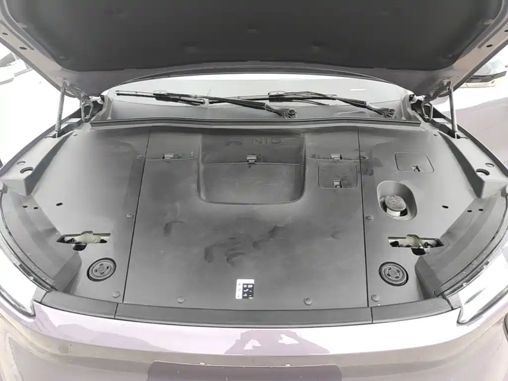 NIO EC6 — миниатюра 20