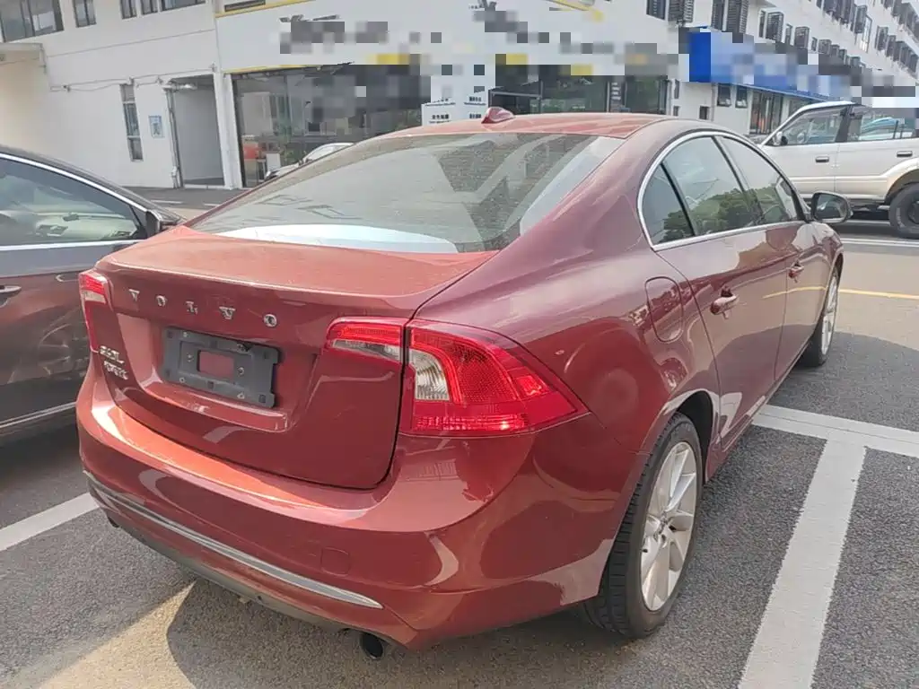 Volvo S60 — миниатюра 7