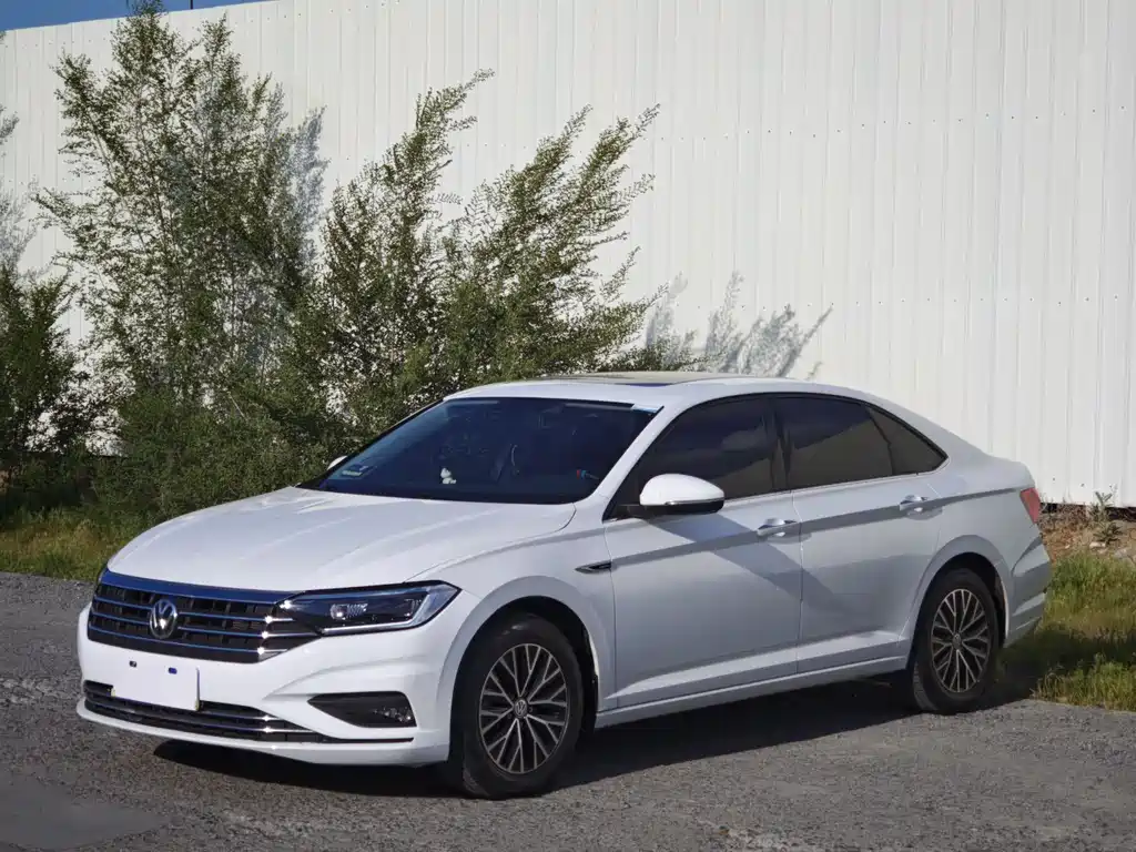 Volkswagen Sagitar 2020