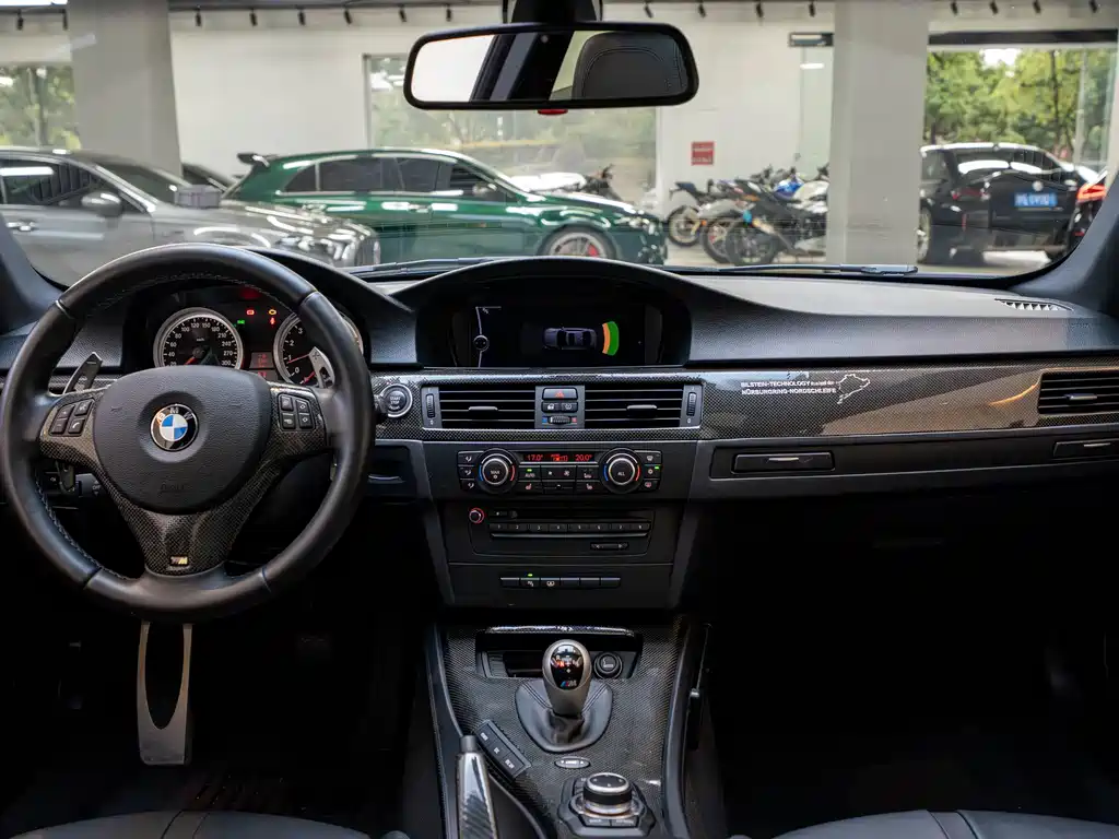 BMW M3 — миниатюра 8