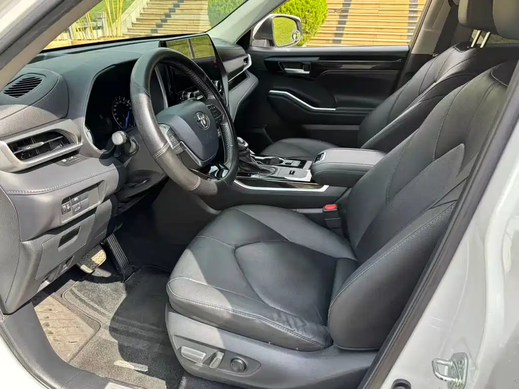 Toyota Highlander — миниатюра 13