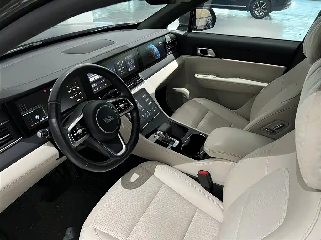 Li Auto Li ONE — миниатюра 10