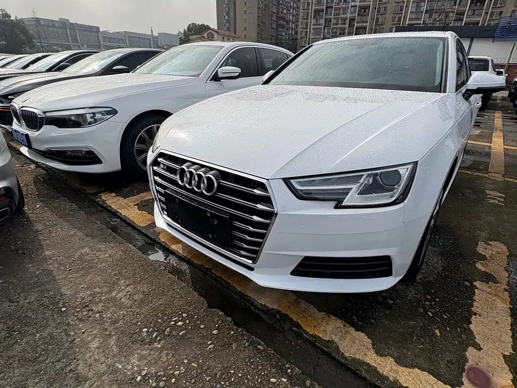 Audi A4L 2017 40 TFSI
