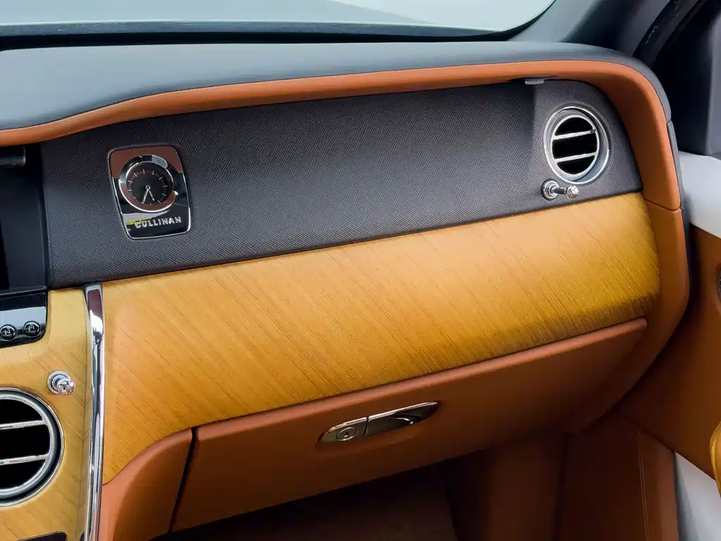 Rolls-Royce Cullinan — миниатюра 27