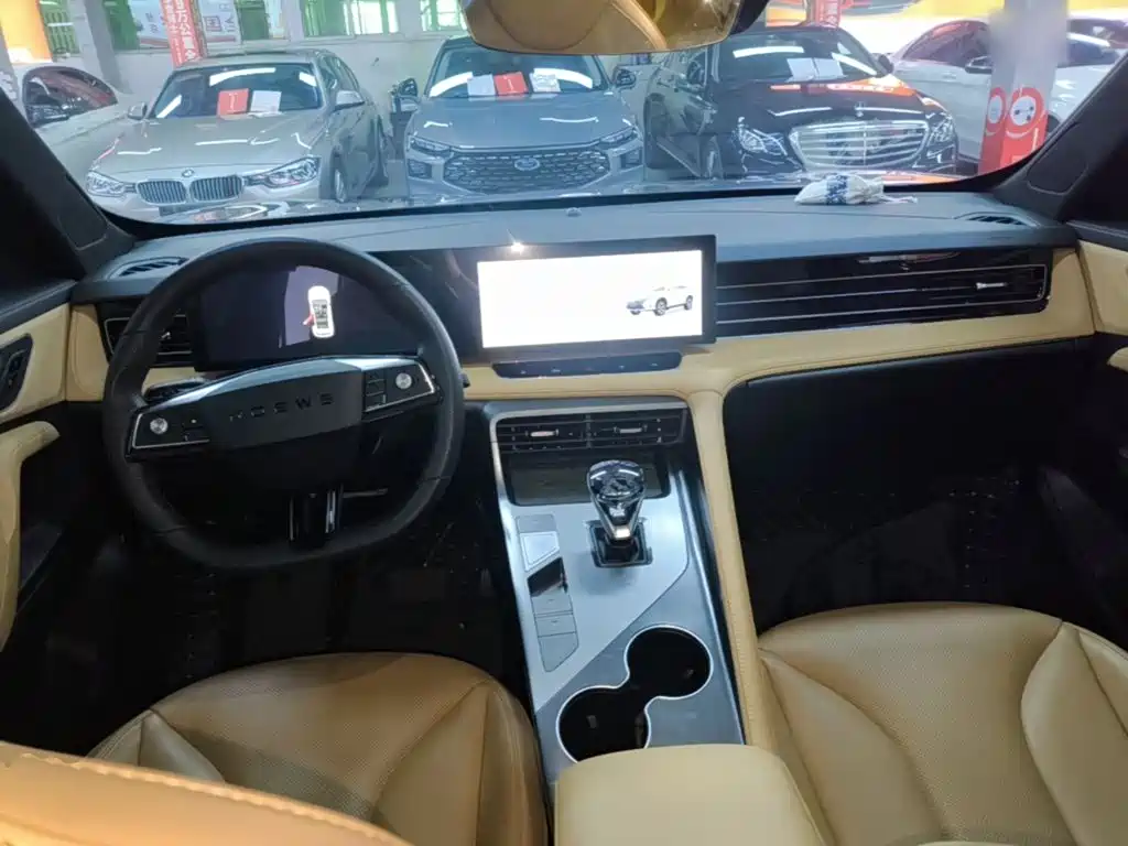 Roewe RX5 New Energy — миниатюра 10