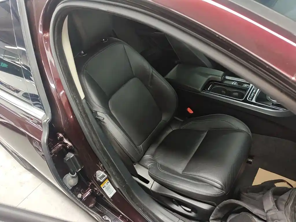 Jaguar XFL — миниатюра 25